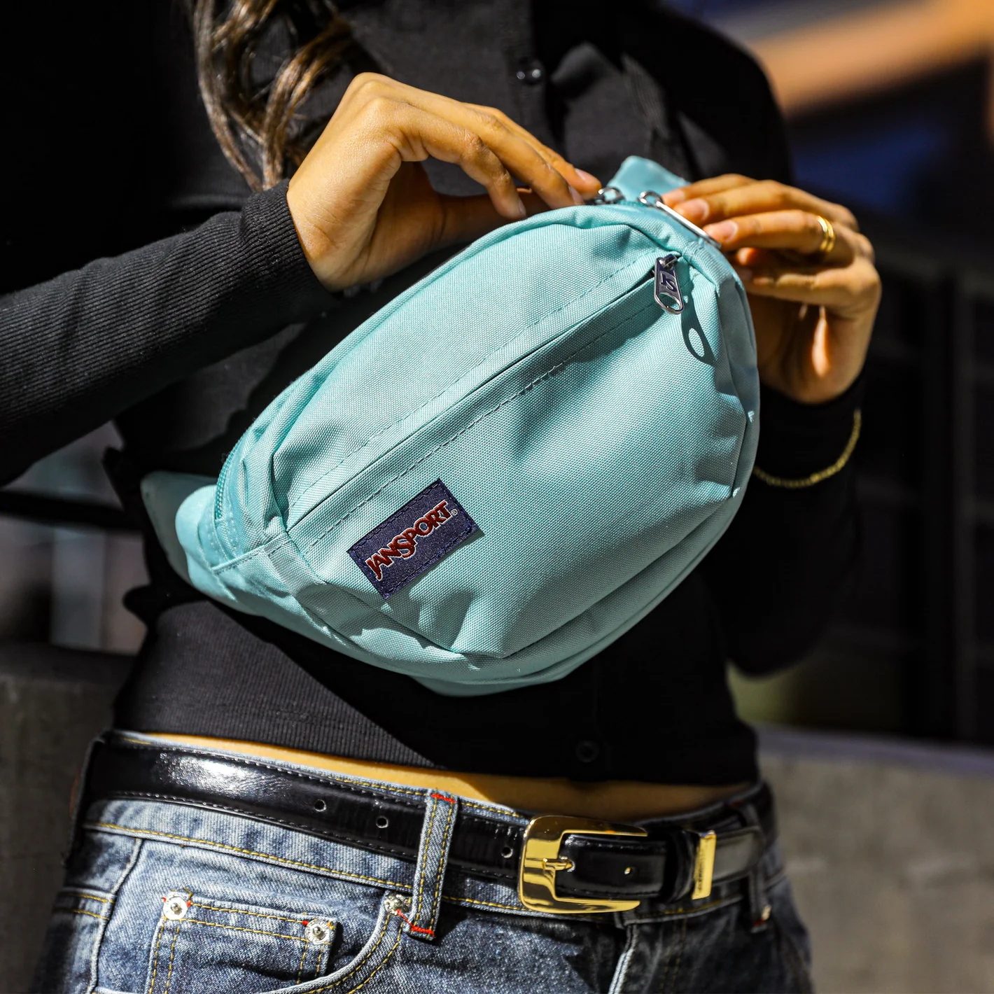 30126jansport-waistpack-nov